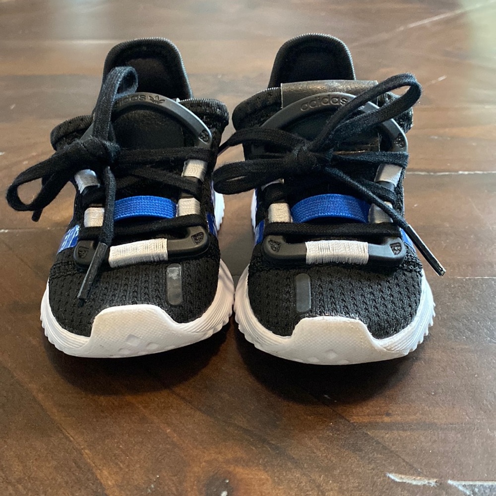 Adidas sneakers size 4k